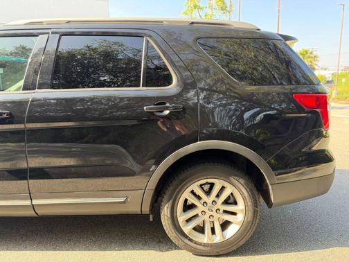 Shadow Black 2016 Ford Explorer XLT