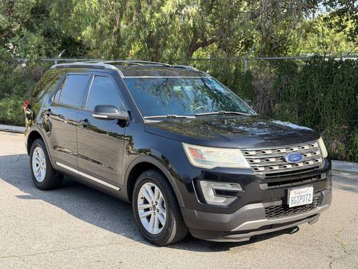 Shadow Black 2016 Ford Explorer XLT