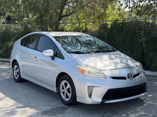 Classic Silver Metallic 2015 Toyota Prius Two