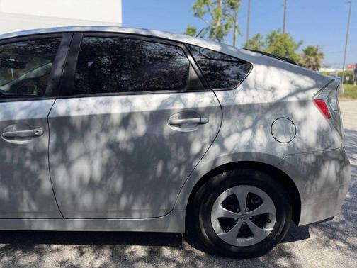 Classic Silver Metallic 2015 Toyota Prius Two