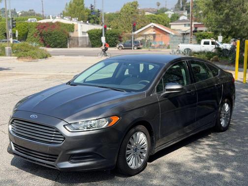 2016 Ford Fusion Hybrid S