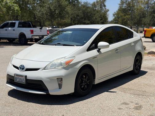 Blizzard Pearl 2014 Toyota Prius Four