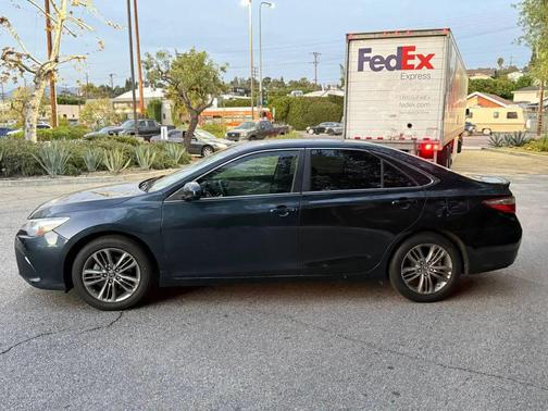 2015 Toyota Camry SE