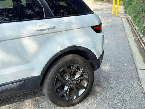 2019 Land Rover Range Rover Evoque SE