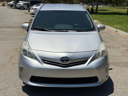 Classic Silver Metallic 2012 Toyota Prius v Three