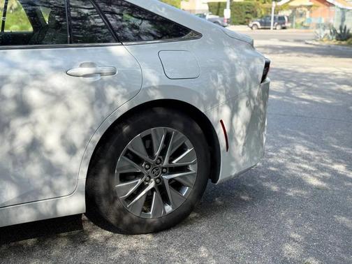 2021 Toyota Mirai Base