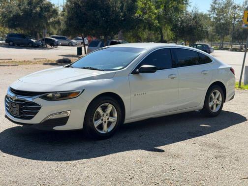 2022 Chevrolet Malibu FWD LT