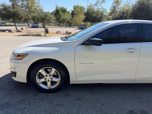 2022 Chevrolet Malibu FWD LT