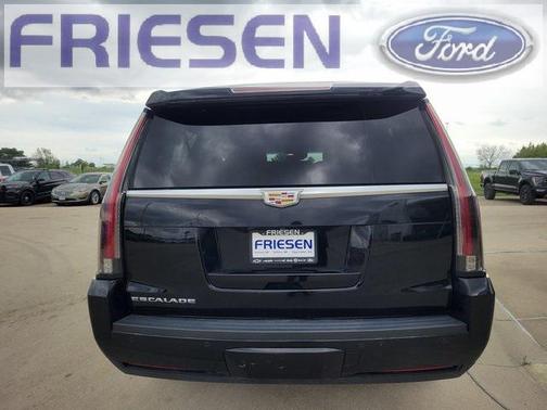 2016 Cadillac Escalade ESV Platinum