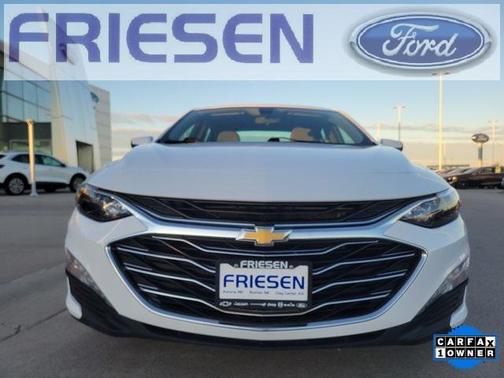 2022 Chevrolet Malibu FWD LT