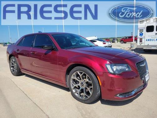2018 Chrysler 300 Touring