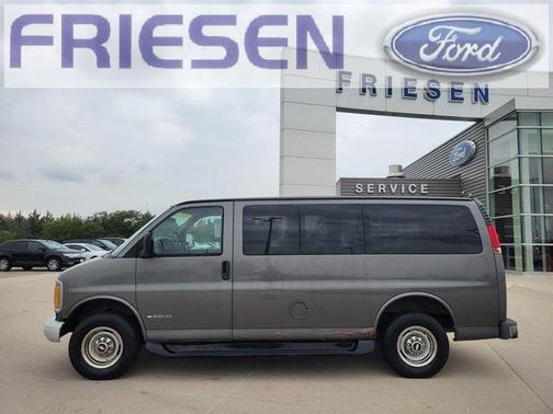 1999 Chevrolet Express 2500 Base