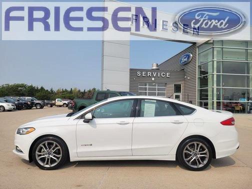 2017 Ford Fusion Hybrid SE