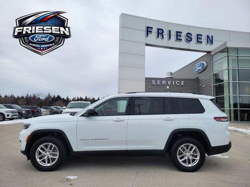 2022 Jeep Grand Cherokee L Laredo