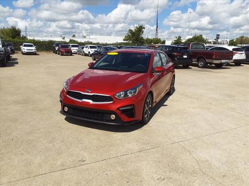 Photo 4 of 26 of 2020 Kia Forte LXS