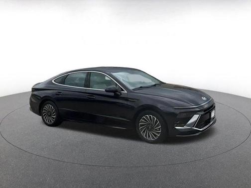 2024 Hyundai SONATA Hybrid SE