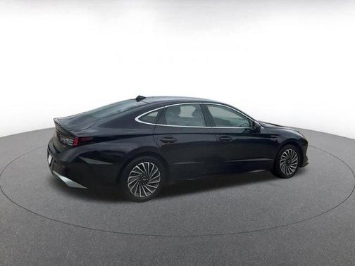 2024 Hyundai SONATA Hybrid SE