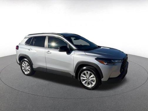 2025 Toyota Corolla Cross LE