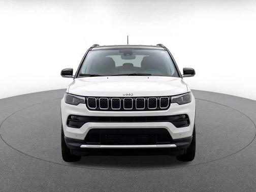 Bright White Clearcoat 2025 Jeep Compass Limited