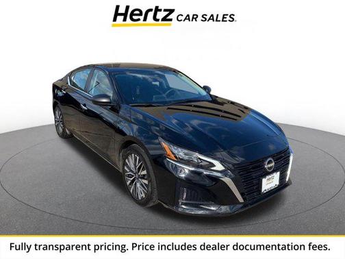Super Black 2025 Nissan Altima SV FWD