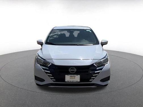 2024 Nissan Versa 1.6 SV