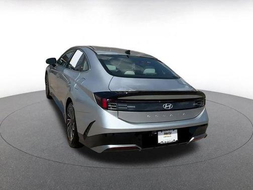 2024 Hyundai SONATA Hybrid SE