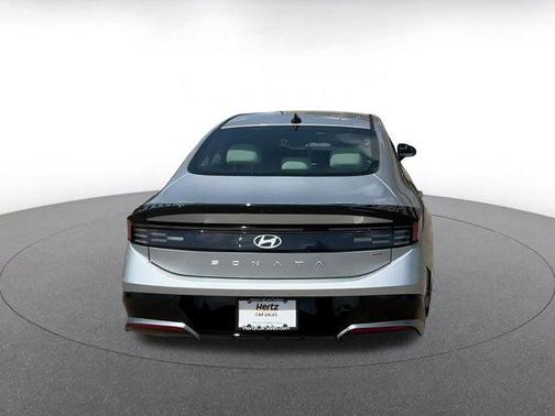 2024 Hyundai SONATA Hybrid SE