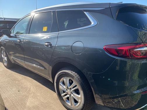 Photo 5 of 31 of 2018 Buick Enclave Essence