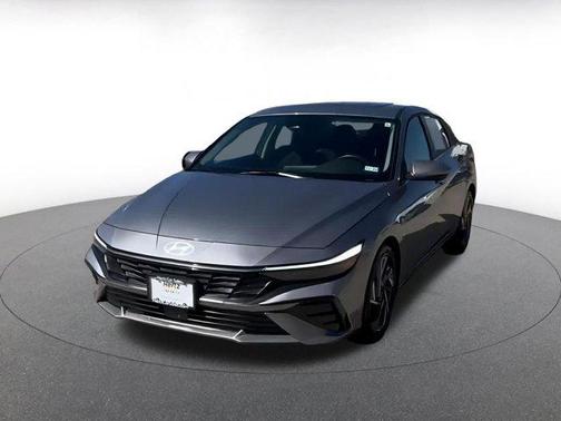 2025 Hyundai ELANTRA SEL