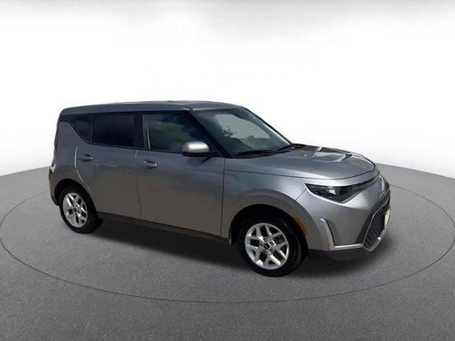 Steel Gray 2025 Kia Soul LX