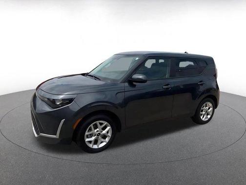 Gravity Gray 2025 Kia Soul LX