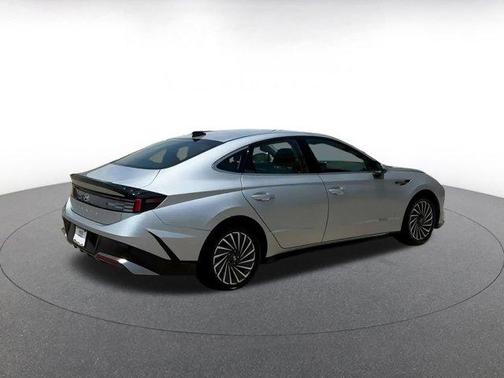 2024 Hyundai SONATA Hybrid SE