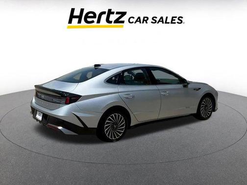 2024 Hyundai SONATA Hybrid SE