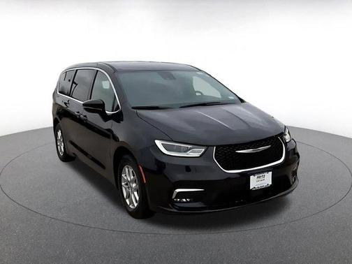 2025 Chrysler Pacifica L