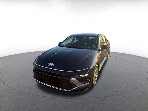 2024 Hyundai SONATA Hybrid SE