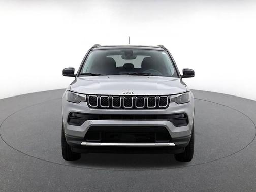 Silver Zynith Metallic Clearcoat 2025 Jeep Compass Limited