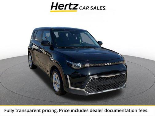Fusion Black 2025 Kia Soul LX