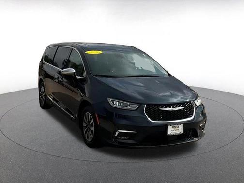 2023 Chrysler Pacifica Hybrid Limited