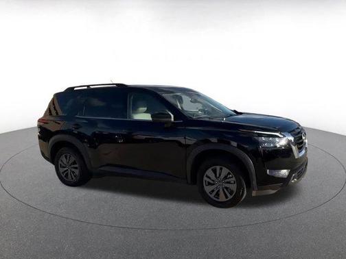 2025 Nissan Pathfinder SV FWD