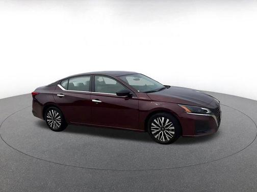 Garnet Pearl Metallic 2025 Nissan Altima SV FWD