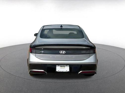 2024 Hyundai SONATA Hybrid SE