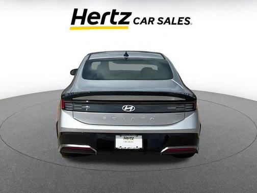 2024 Hyundai SONATA Hybrid SE