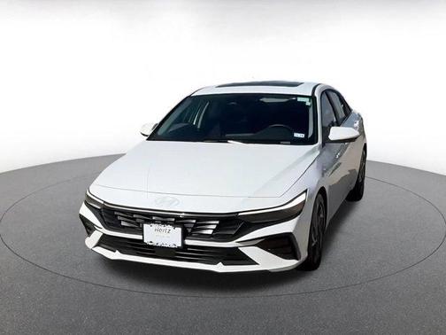 2025 Hyundai ELANTRA SEL