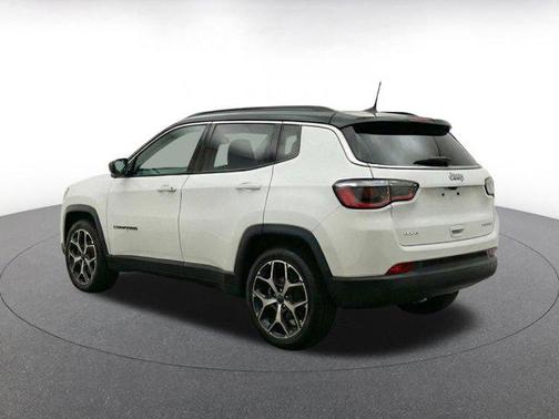 Bright White Clearcoat 2025 Jeep Compass Limited