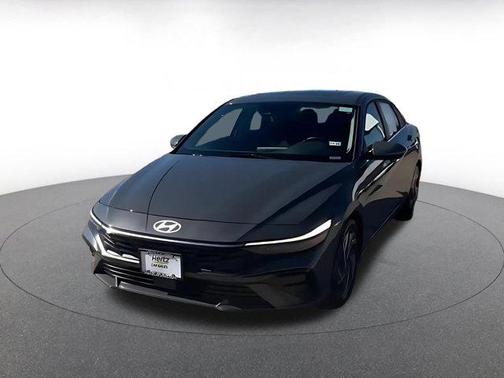 2025 Hyundai ELANTRA SEL