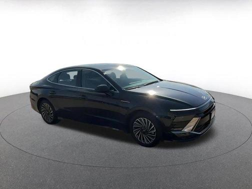 2024 Hyundai SONATA Hybrid SE