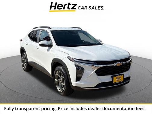 Summit White 2025 Chevrolet Trax LT