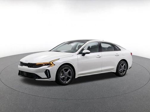 Snow White Pearl 2025 Kia K4 LXS
