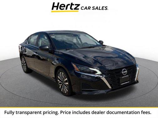 Super Black 2025 Nissan Altima SV FWD