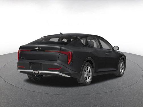 Aurora Black Pearl 2025 Kia K4 LXS